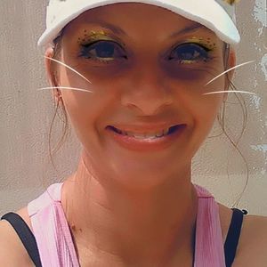 Meet your Posher, Manda